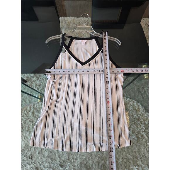 Candie's Blouse Top Women M White Black Striped Rayon Stretch V Neck Sleeveless - Picture 8 of 11